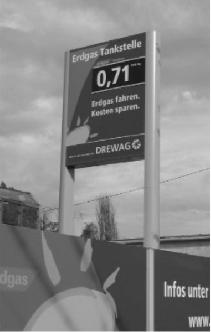 Werbestele und Beschilderung fr Erdgastankstelle